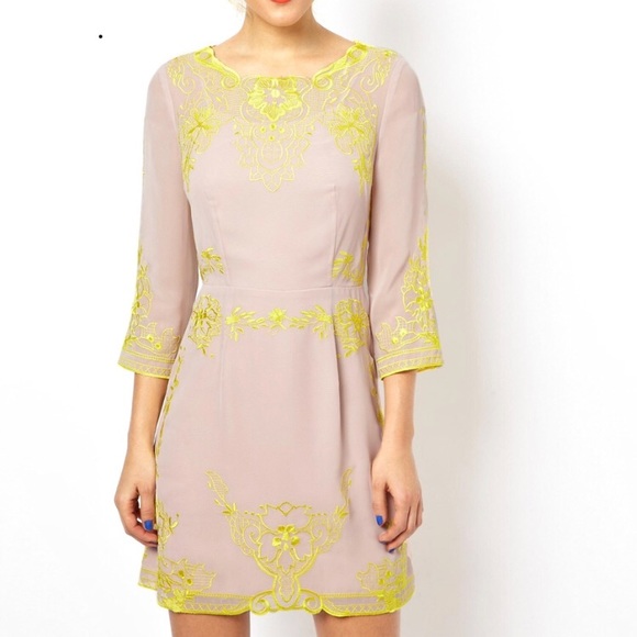 ASOS Dresses & Skirts - NWT ASOS Embroidered Shift Dress Size 0